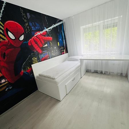The White Pearl Apartment Oradea Exterior foto