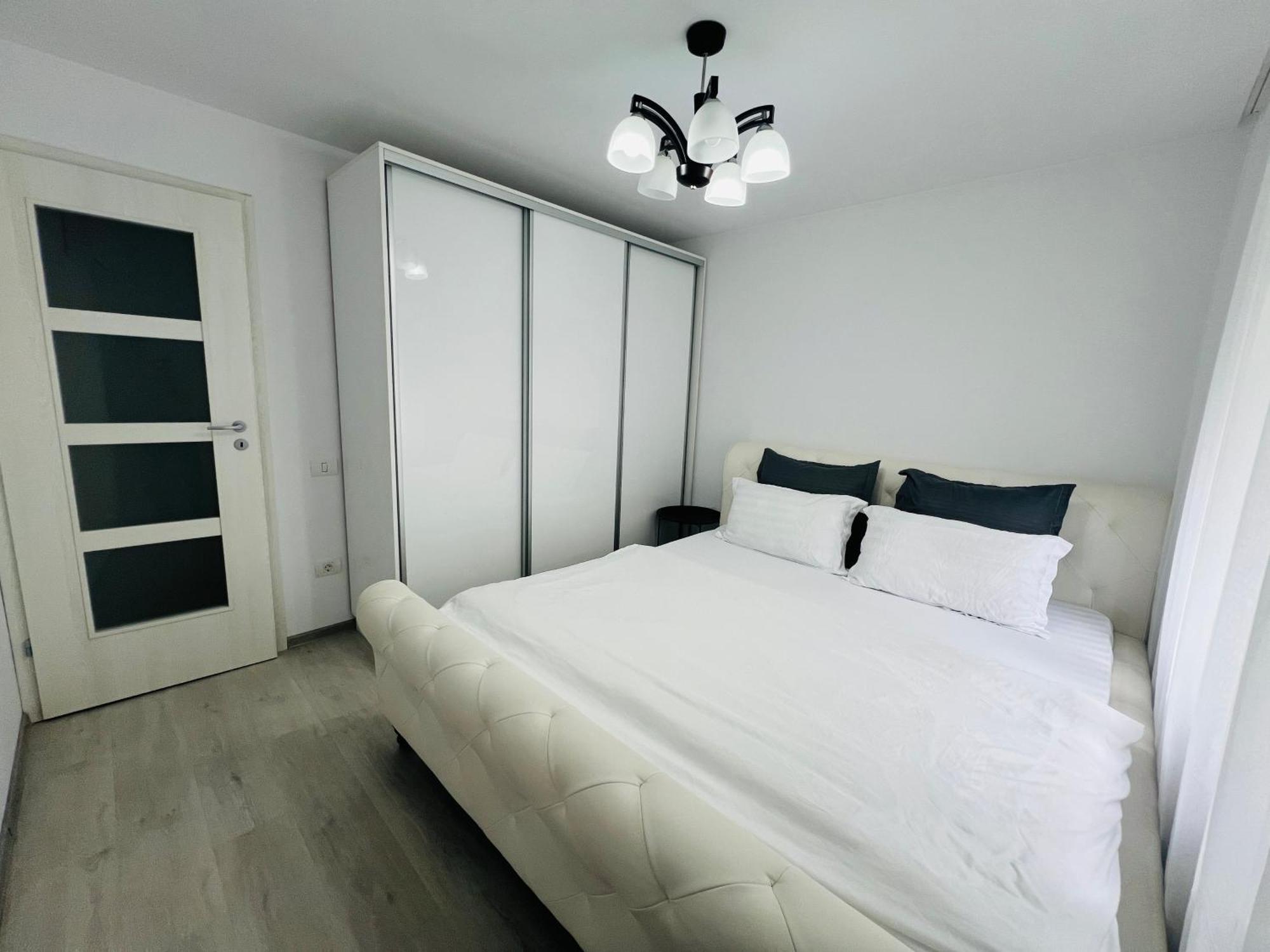 The White Pearl Apartment Oradea Exterior foto
